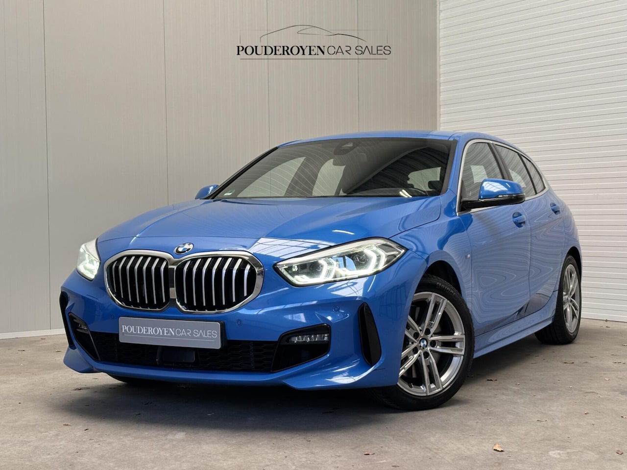 BMW 1-serie - 120i High Executive / M-Pakket / Automaat / NL Auto / Leder / Rijklaar! / Volledig onderho - AutoWereld.nl