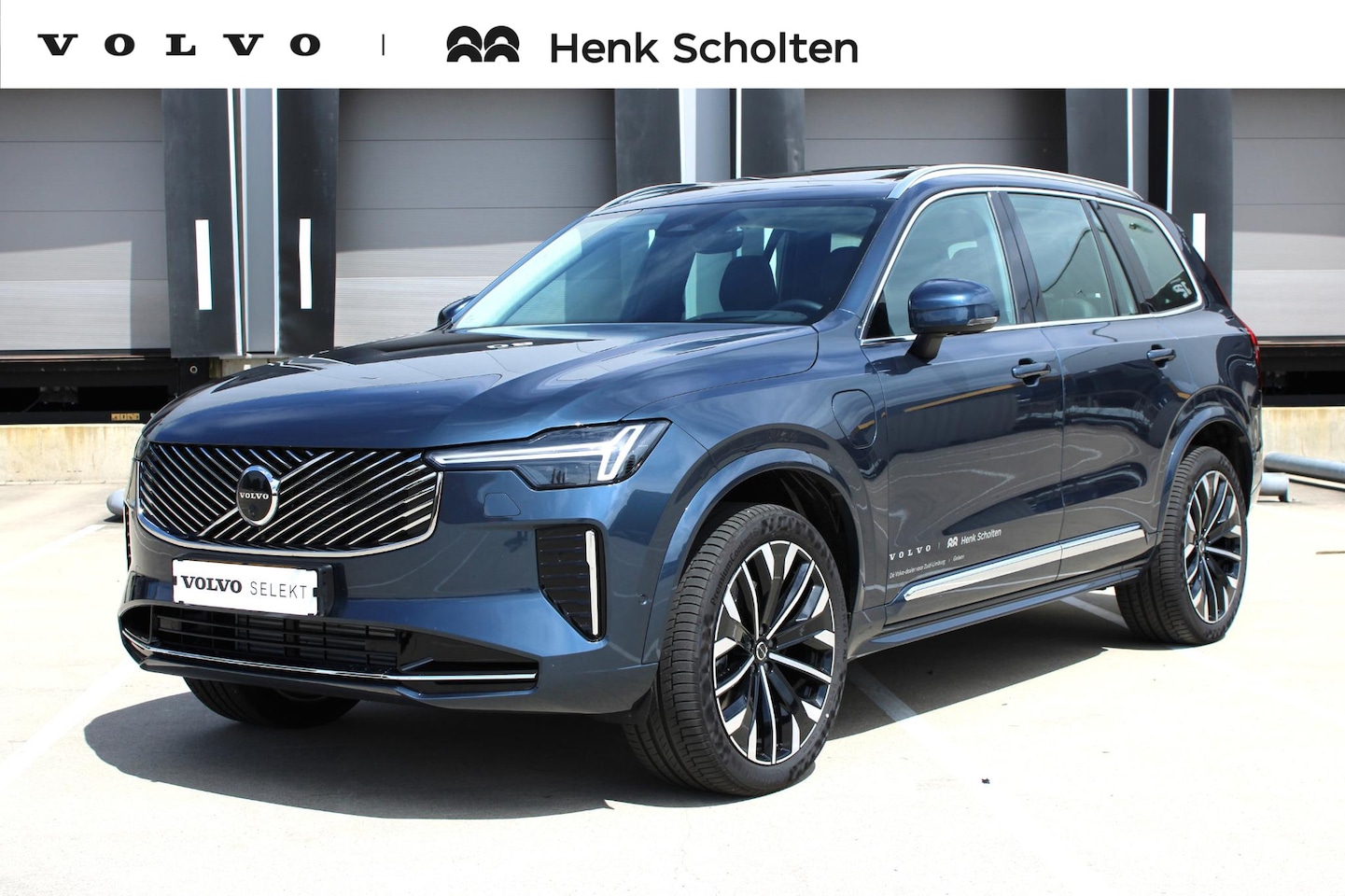 Volvo XC90 - T8 Automaat Plug-in hybrid AWD Ultra Bright | Panoramadak | Luchtvering | Semi elektrische - AutoWereld.nl