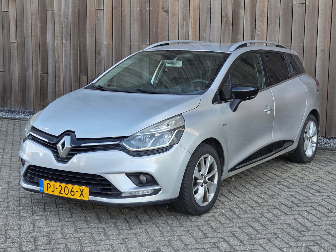 Renault Clio Estate - 1.5 dCi Ecoleader Limited 1.5 dCi Ecoleader Limited - AutoWereld.nl