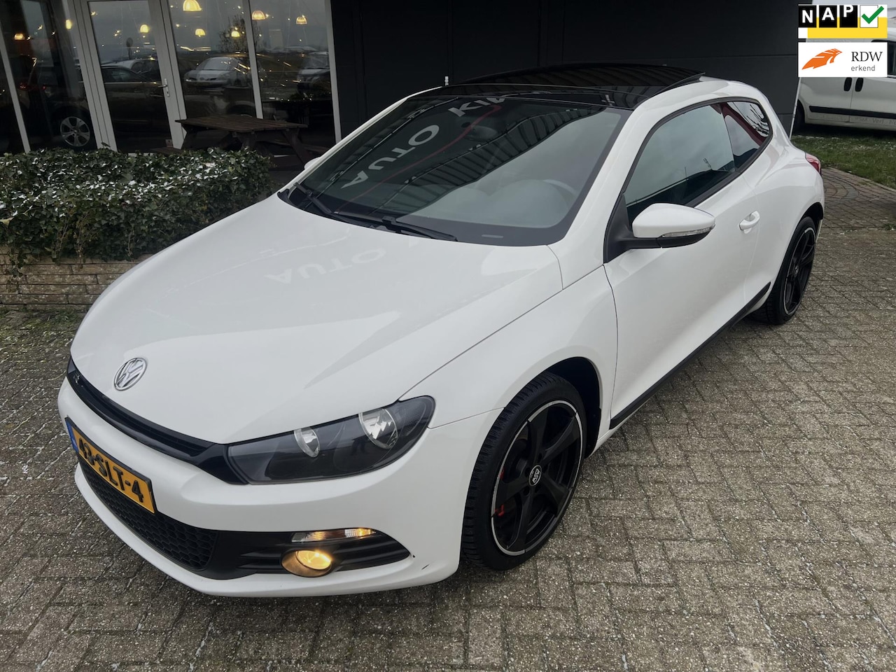 Volkswagen Scirocco - 1.4 TSI Edition 160PK/NL/ECC/CRUIS/NAV/PANO/ APK+NAP - AutoWereld.nl