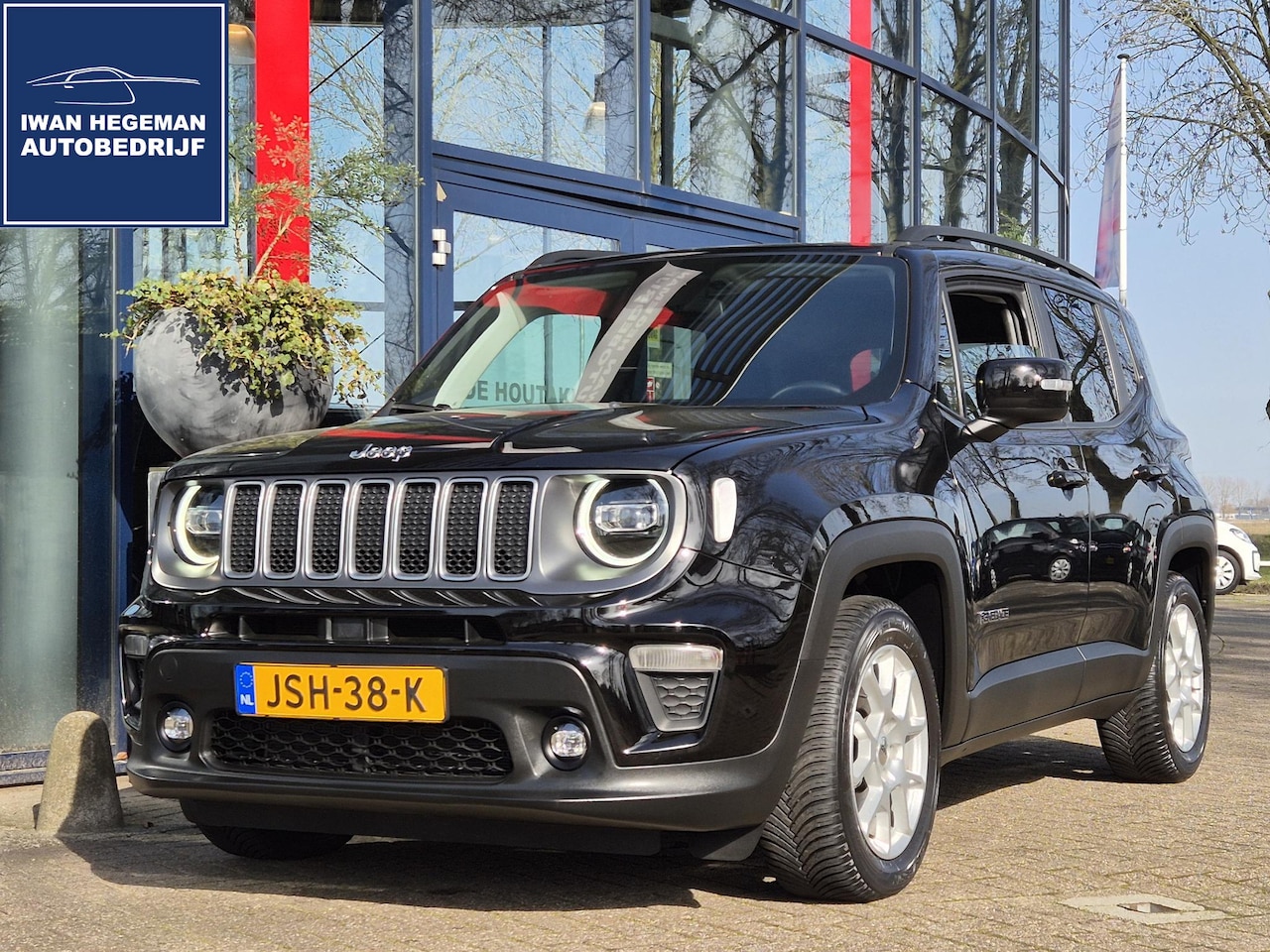 Jeep Renegade - 1.5T e-Hybrid | Climate Control | Parkeersensoren | LM velgen | Navigatie | Cruise control - AutoWereld.nl