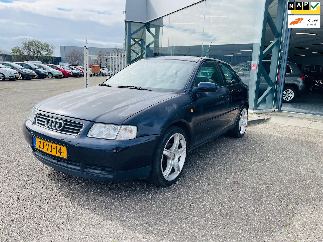 Audi A3 - 1.6 Attraction 1.6 Attraction,Airco, NAP, Automaat - AutoWereld.nl
