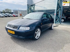 Audi A3 - 1.6 Attraction, Airco, NAP, Automaat