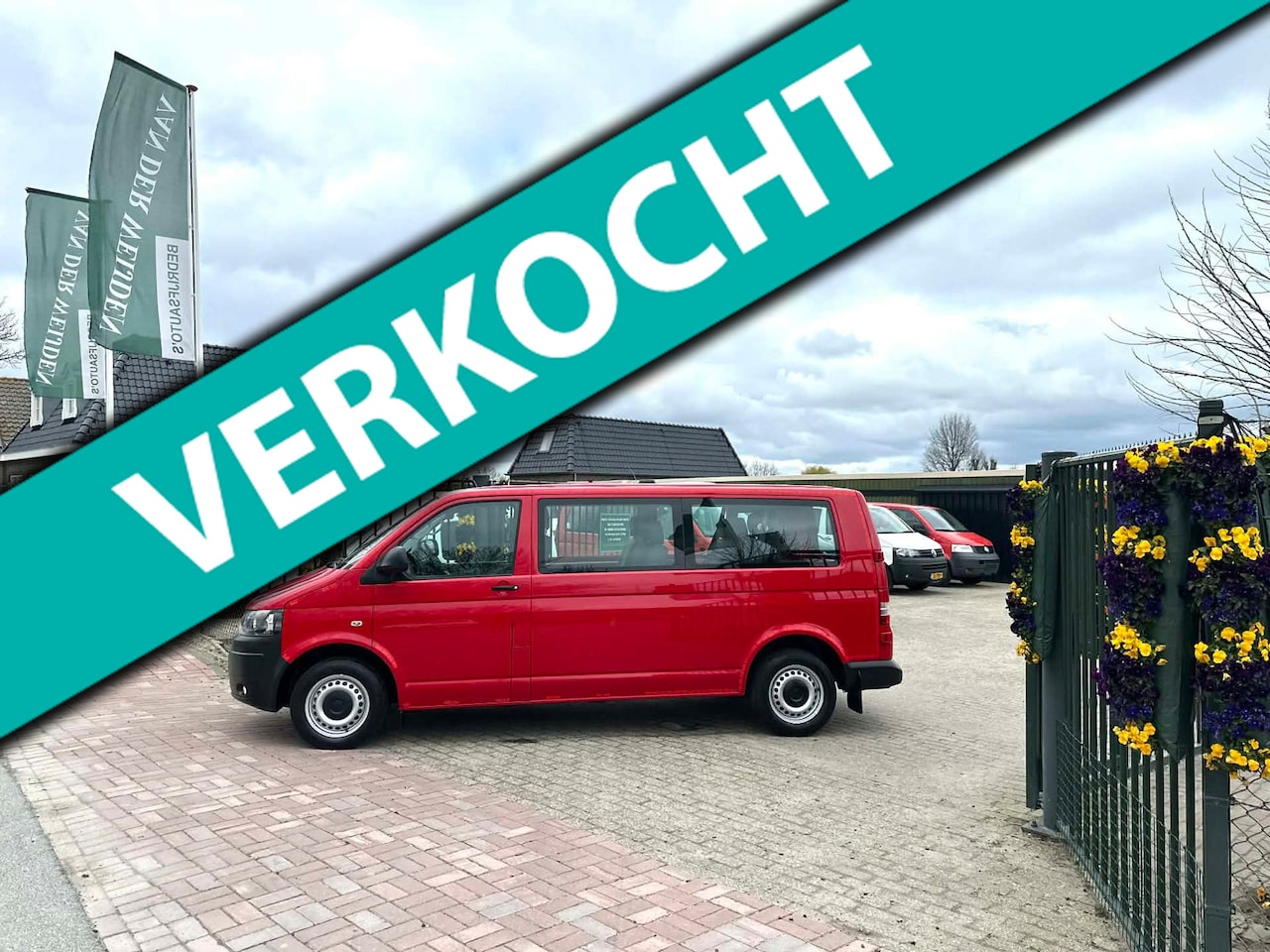 Volkswagen Transporter Kombi - 2.0 TDI L2H1 9 PERSOONS AUTOMAAT MARGE - AutoWereld.nl
