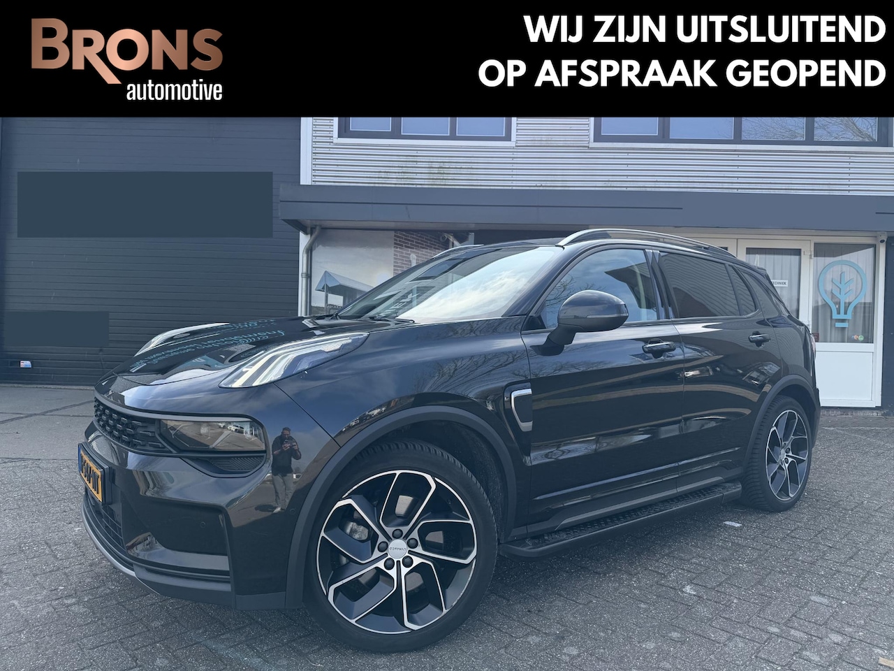 Lynk & Co 01 - 1.5 zwart l sidebar l camera - AutoWereld.nl