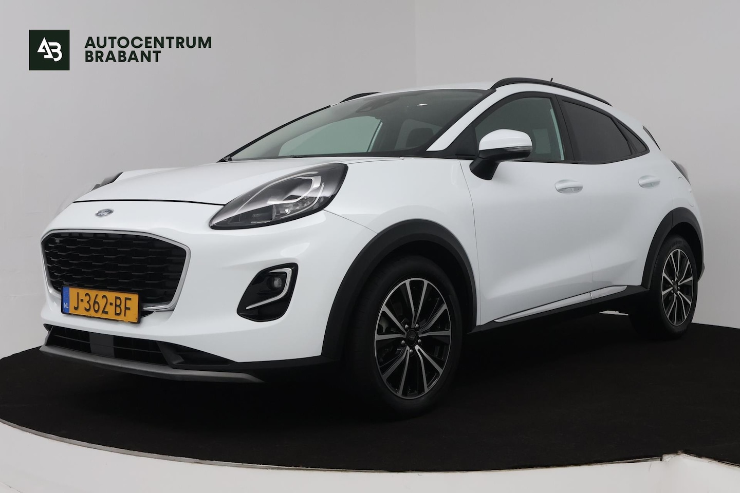 Ford Puma - 1.0 EcoBoost Hybrid Titanium (TREKHAAK, PARKEERSENSOREN, NAVIGATIE, LANE-ASSIST) - AutoWereld.nl