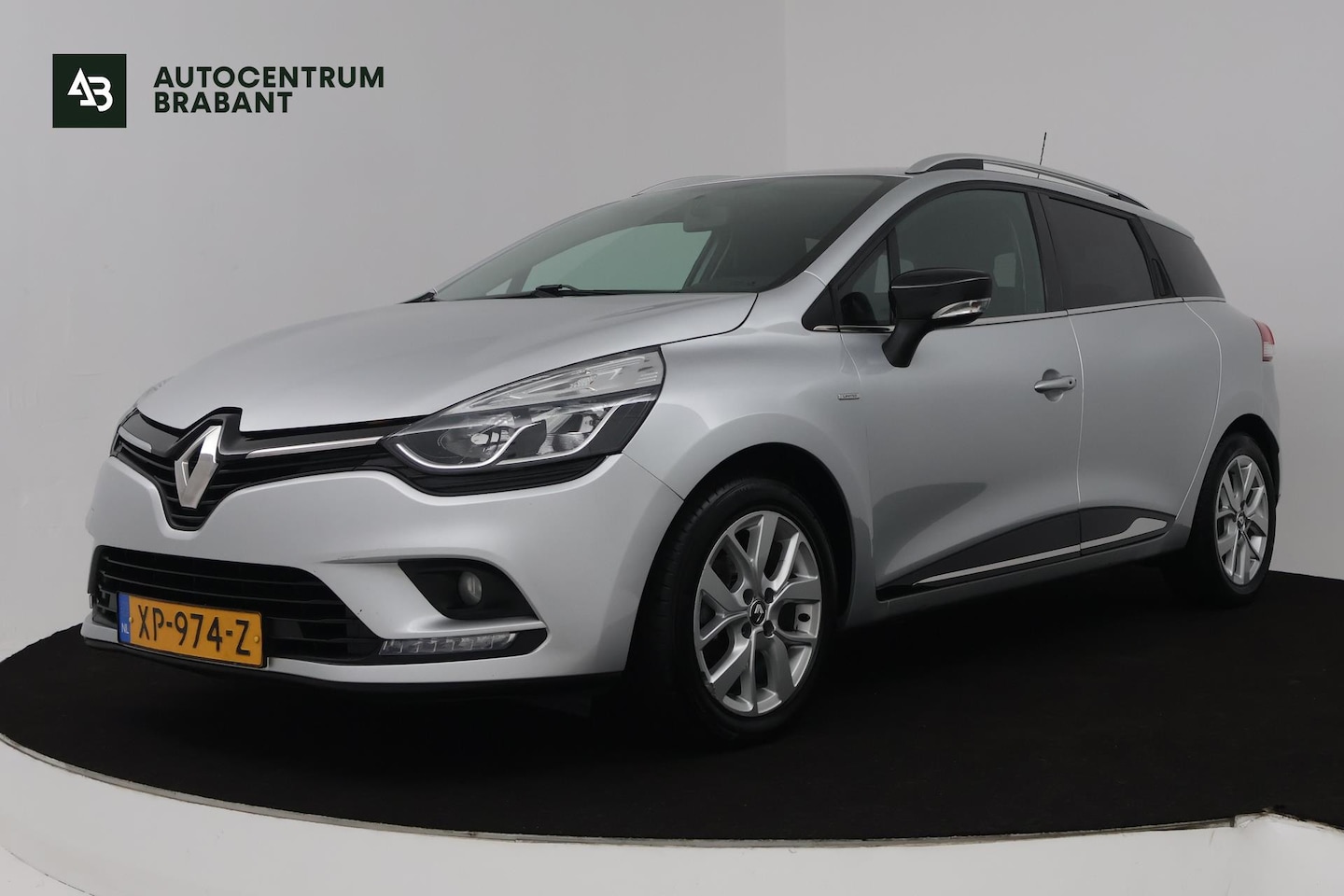 Renault Clio Estate - 0.9 TCe Limited (TREKHAAK, NAVIGATIE, CAMERA, PARKEERSENSOREN, BLUETOOTH, CRUISE CONTROL) - AutoWereld.nl