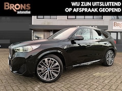 BMW X1 - xDrive30e 20 inc l Pano l Zeer luxe l Hybrid