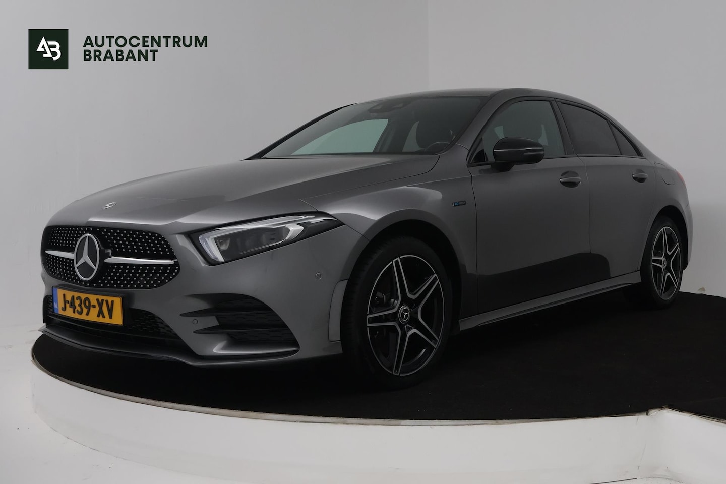 Mercedes-Benz A-klasse - 250 e Business Solution AMG Limited (SFEERVERLICHTING, STOELVERWARMING, ACHTERUITRIJCAMERA - AutoWereld.nl