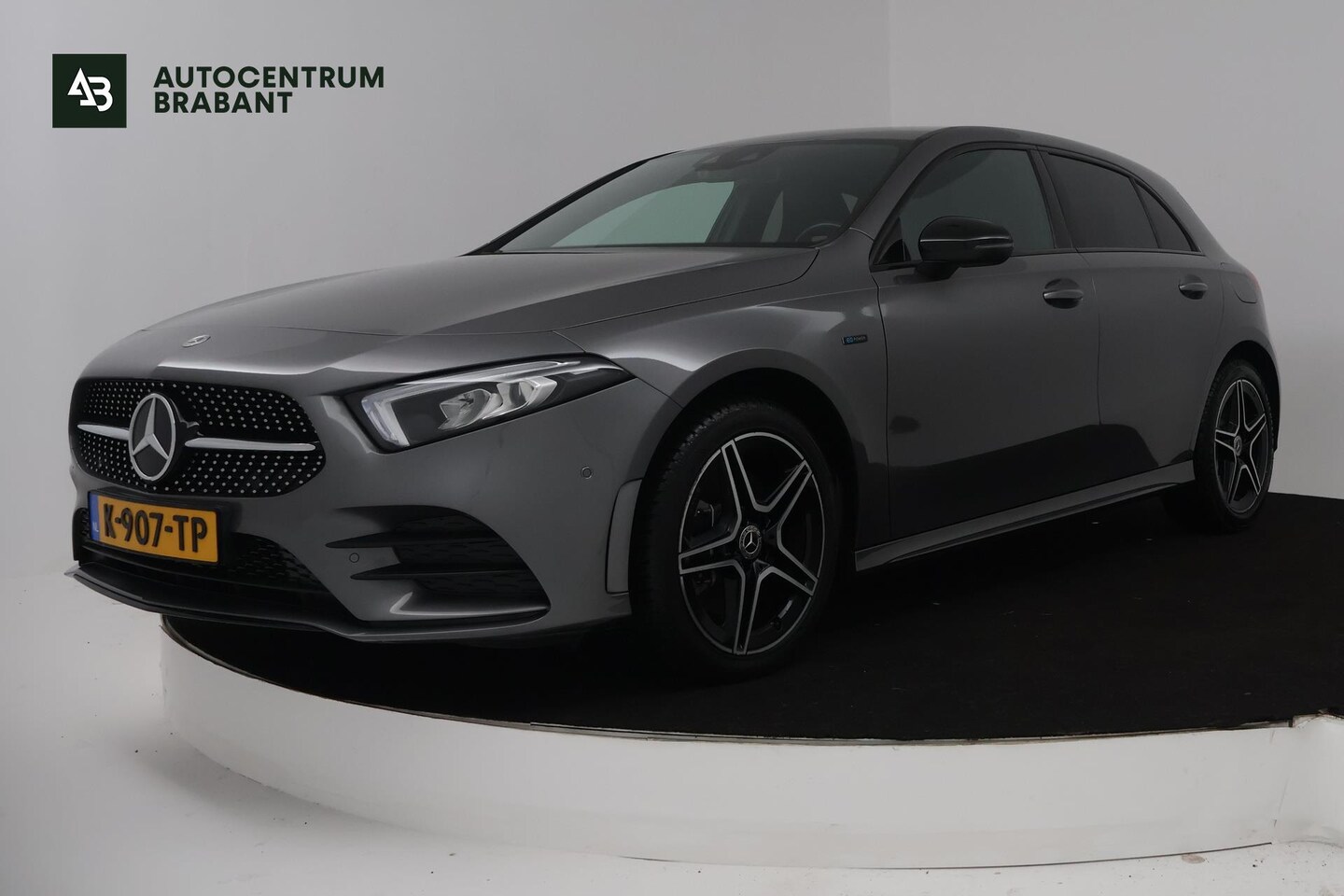 Mercedes-Benz A-klasse - 250 e Business Solution AMG Limited (SFEERVERLICHTING, STOELVERWARMING, ACHTERUITRIJCAMERA - AutoWereld.nl