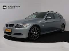BMW 3-serie Touring - 330xi High Executive (PANORAMADAK, TREKHAAK, PARKEERSENSOREN, AUTOMAAT)