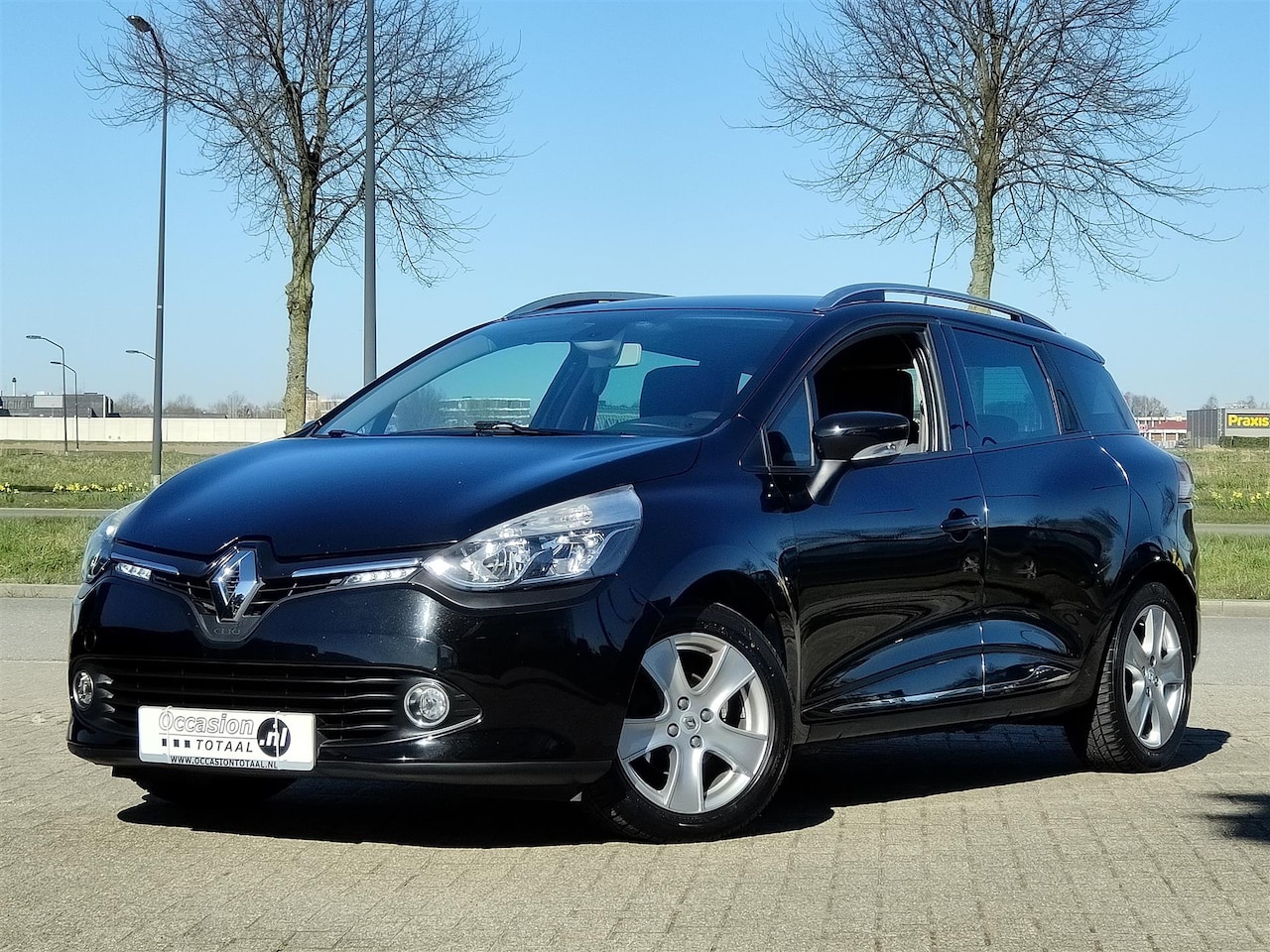 Renault Clio Estate - 1.2 TCe Dynamique | Automaat | Trekhaak | Keyless | Navi - AutoWereld.nl