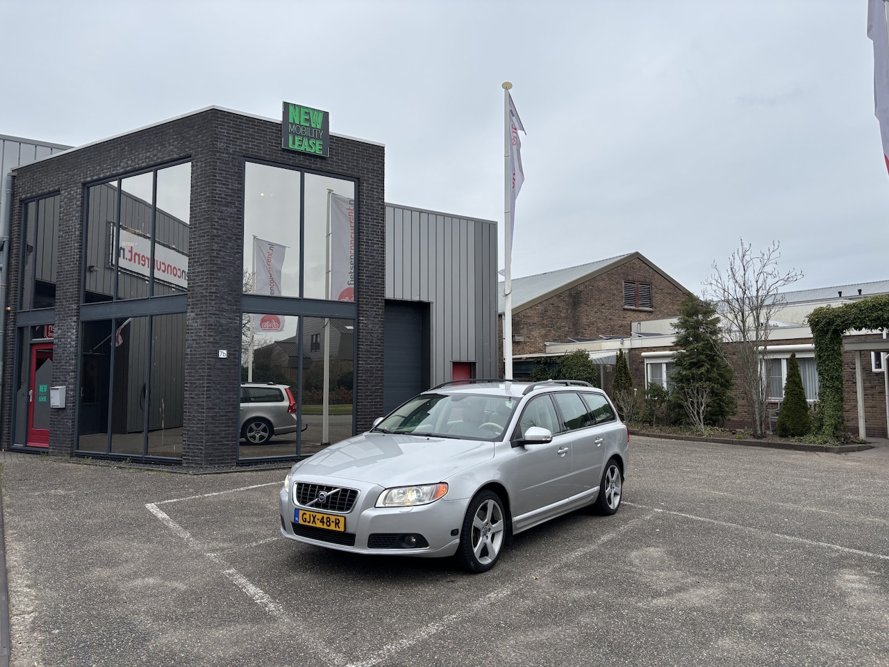 Volvo V70 - 2.5T Kinetic 2.5T Kinetic - AutoWereld.nl