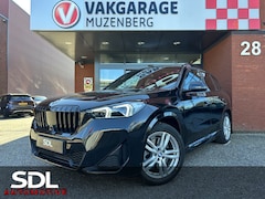 BMW X1 - xDrive23i 4Cilinder High Executive M Sport Shadow Line // FULL LED // PANO/SCHUIFKANTELDAK
