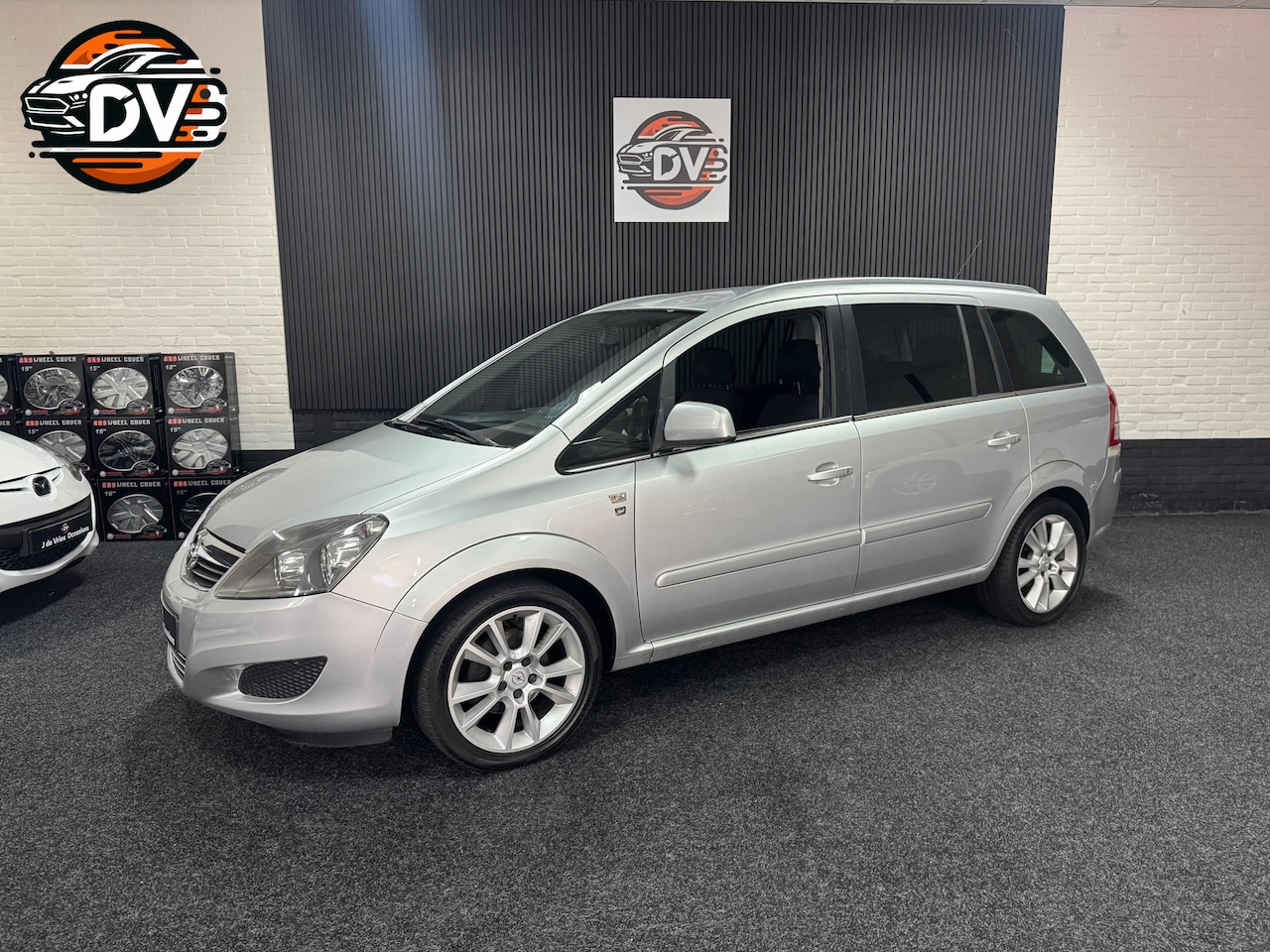 Opel Zafira - 1.6 111 years Edition 17 INCH AIRCO CRUISE DAKRAILS - AutoWereld.nl