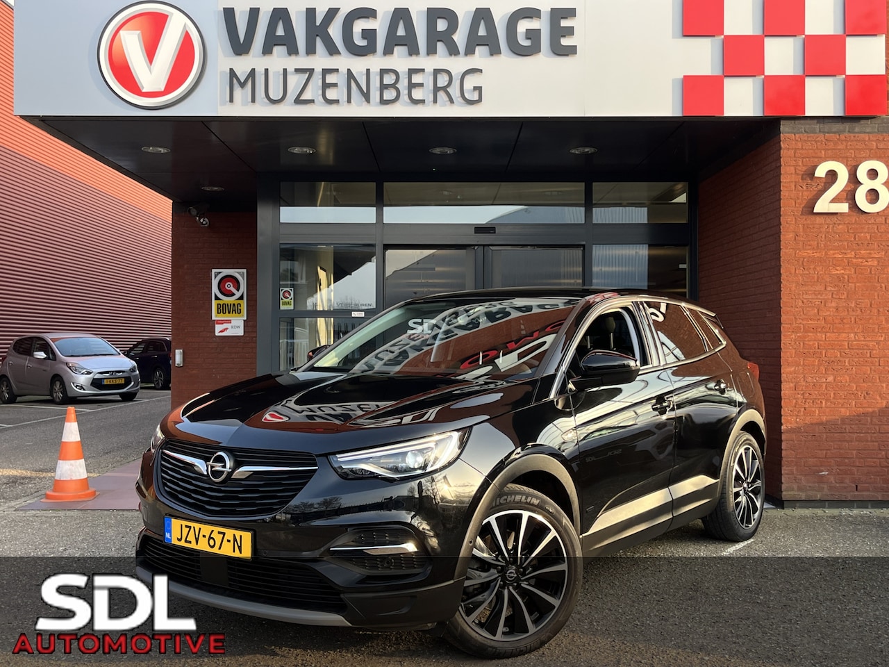 Opel Grandland X - 1.6 Turbo Hybrid4 300PK!! Elegance // FULL LED // APPLE CARPLAY / ANDROID AUTO // CAMERA / - AutoWereld.nl