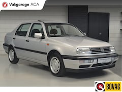 Volkswagen Vento - 1.8 GL // 46.000 km // LEDER // OPEN DAK // COLLECTERS ITEM //