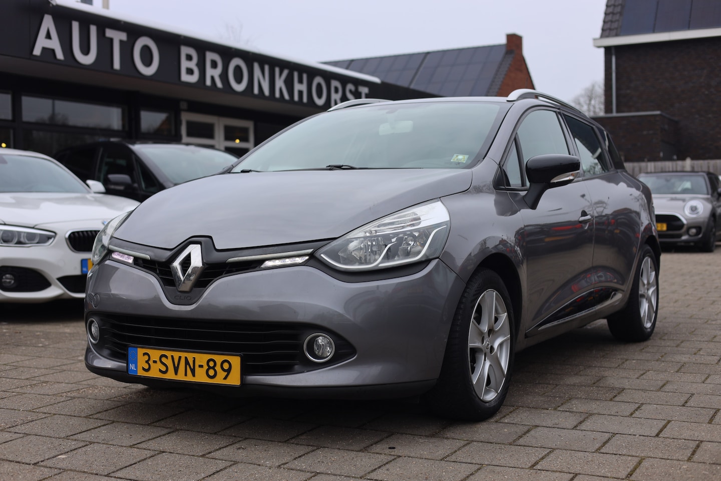 Renault Clio Estate - 0.9 TCE DYNAMIQUE | NAVI | TREKHAAK | NAP - AutoWereld.nl