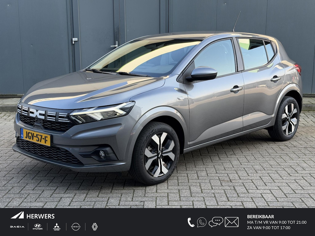 Dacia Sandero - 1.0 TCe 90 Expression Automaat / Achteruitrijcamera / Stoelverwarming / Apple Carplay & An - AutoWereld.nl
