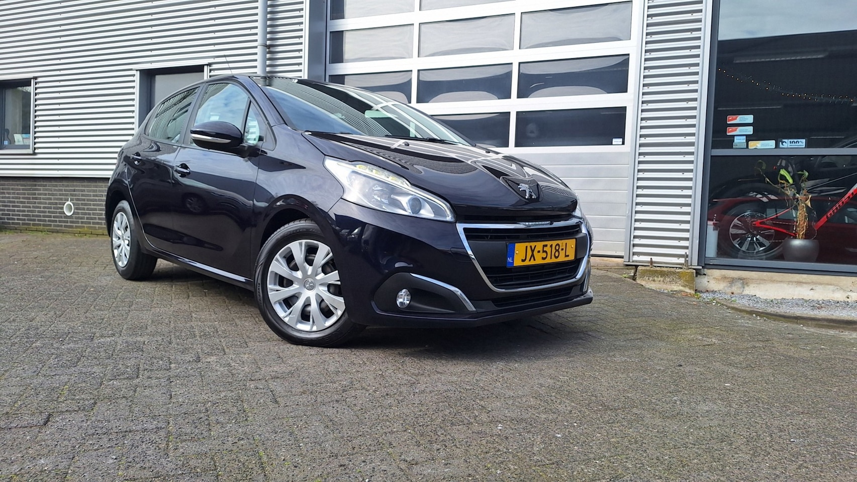 Peugeot 208 - 1.2 PureTech Blue Lion/Airco/CV/Cruise/Nav/ - AutoWereld.nl