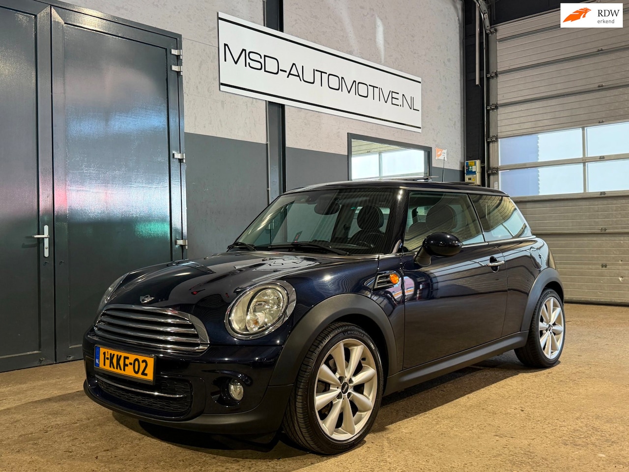 MINI Cooper - Mini 1.6 D|PANORAMA|PDC|NAVI|NAP|LEDER!! - AutoWereld.nl