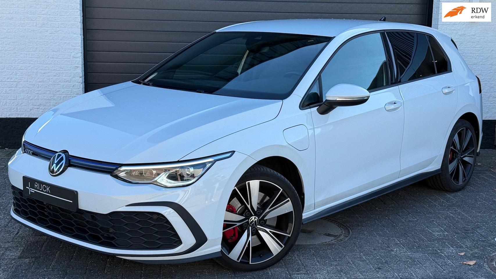 Volkswagen Golf - 1.4 eHybrid GTE | ACC | Dealer OH | LED | CarPlay - AutoWereld.nl