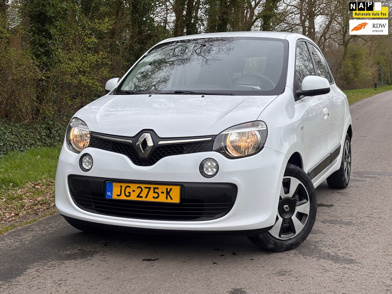 Renault Twingo - 1.0 SCe Expression | " 158.000 " KM + Airco Nu € 4.999,- !!! - AutoWereld.nl