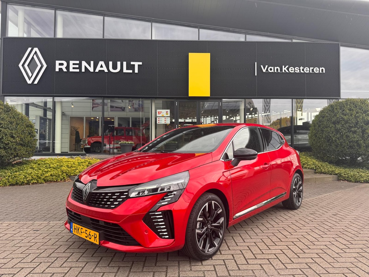 Renault Clio - Techno TCe 90 Pack Look 17" / 360gr. Camera / Adapt. Cruise Control - AutoWereld.nl