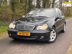 Mercedes-Benz C-klasse - 200 CDI Elegance | Automaat + Cruise control Nu € 4.750,