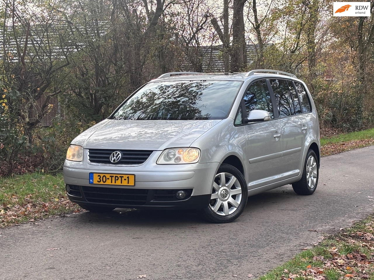 Volkswagen Touran - 2.0-16V FSI Trendline | Airco + Cruise Nu € 2.450,-!!! - AutoWereld.nl