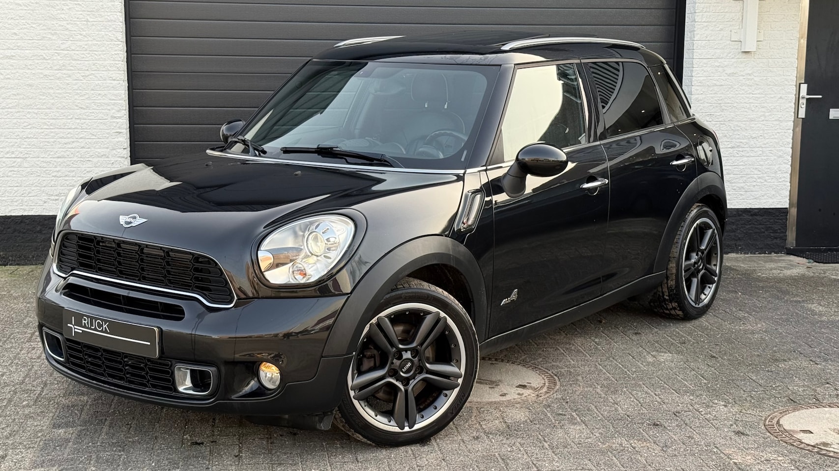 MINI Countryman - Mini 1.6 Cooper S ALL4 Chili | Pano | HK Audio | Leder | 18” | Stoelverw | Topstaat - AutoWereld.nl