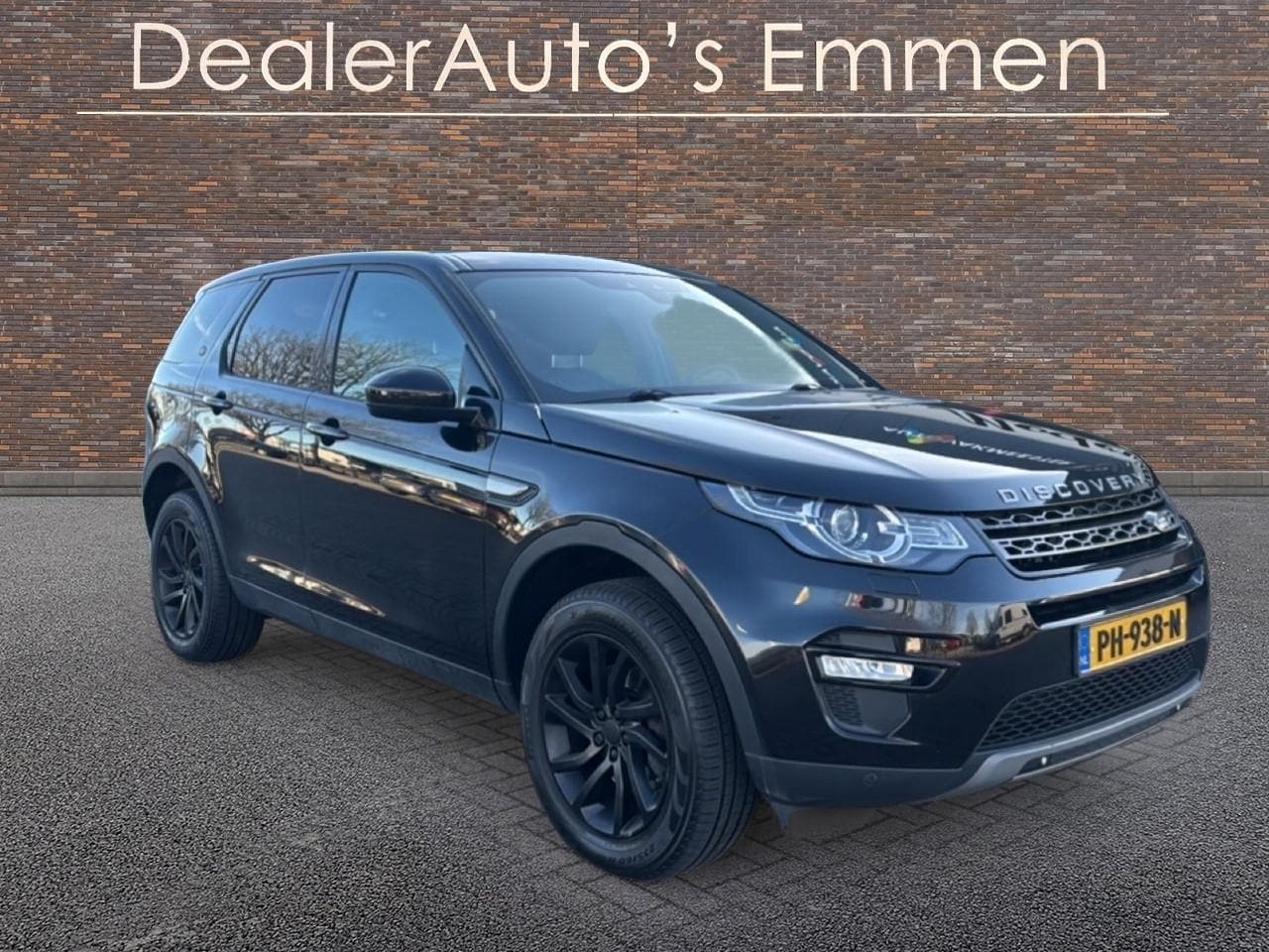 Land Rover Discovery Sport - 2.0 TD4 HSE LEDER PANODAK NAVI XENON 116000KM! - AutoWereld.nl