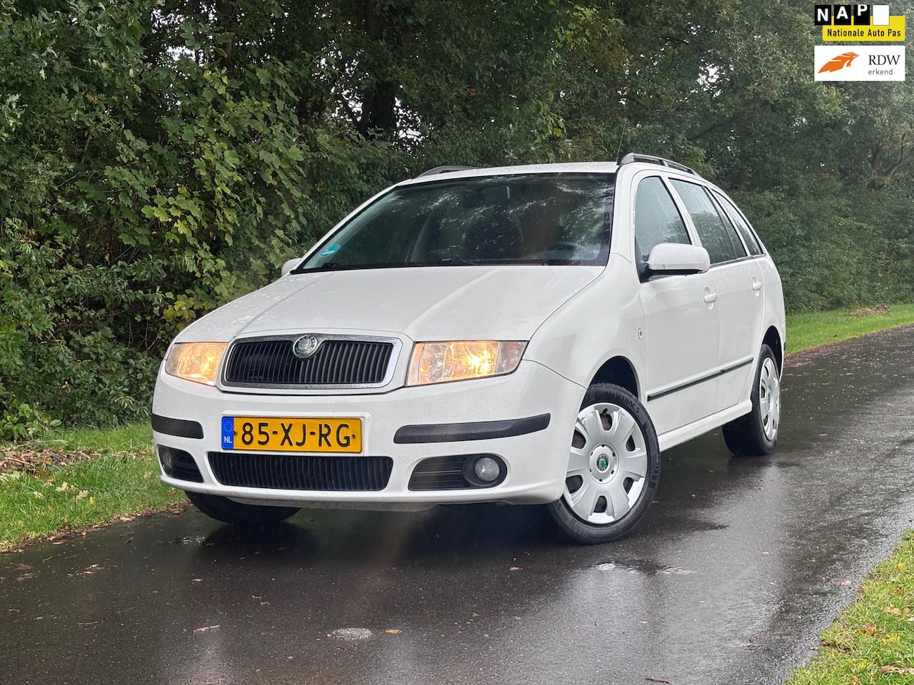 Skoda Fabia Combi - 1.4-16V Spirit+ | Cruise + Airco Nu € 1.750,-!| - AutoWereld.nl