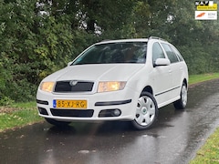 Skoda Fabia Combi - 1.4-16V Spirit+ | Cruise + Airco Nu € 1.750, -|