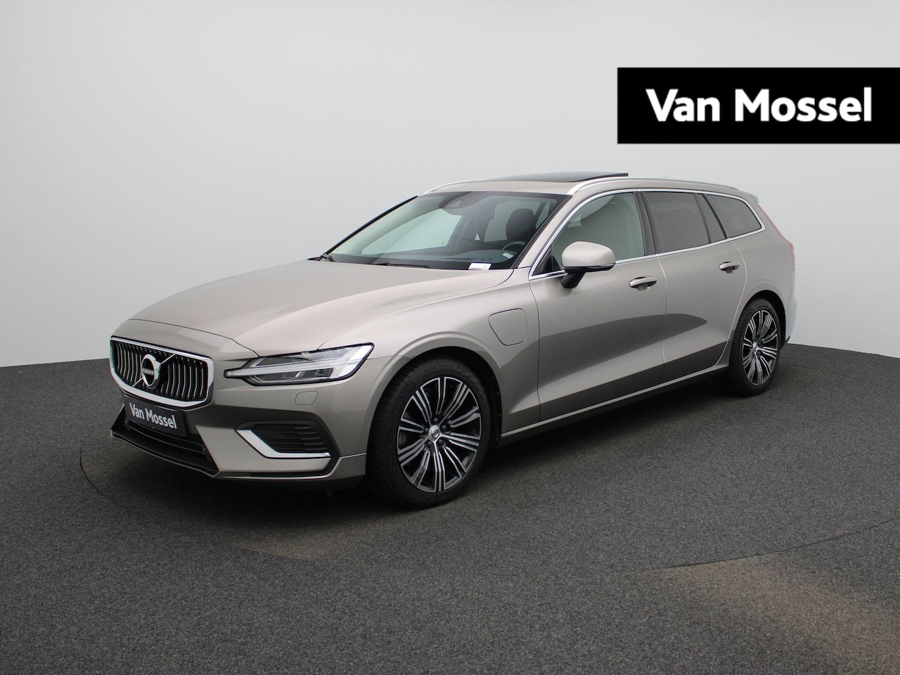 Volvo V60 - T6 PHEV Geartronic Inscription | PANORAMADAK | LEDER | LED | NAVIGATIE | CAMERA - AutoWereld.nl