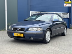 Volvo S60 - 2.4 Edition | Cruise control |
