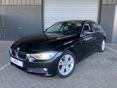 BMW 3-serie - 320d XENON-LED-NAVI