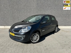 Renault Clio - 1.2-16V Special Rip Curl | CRUISE CONTROL | LM VELGEN | ISOFIX | APK T/M 7-4-2027 | NW DIS