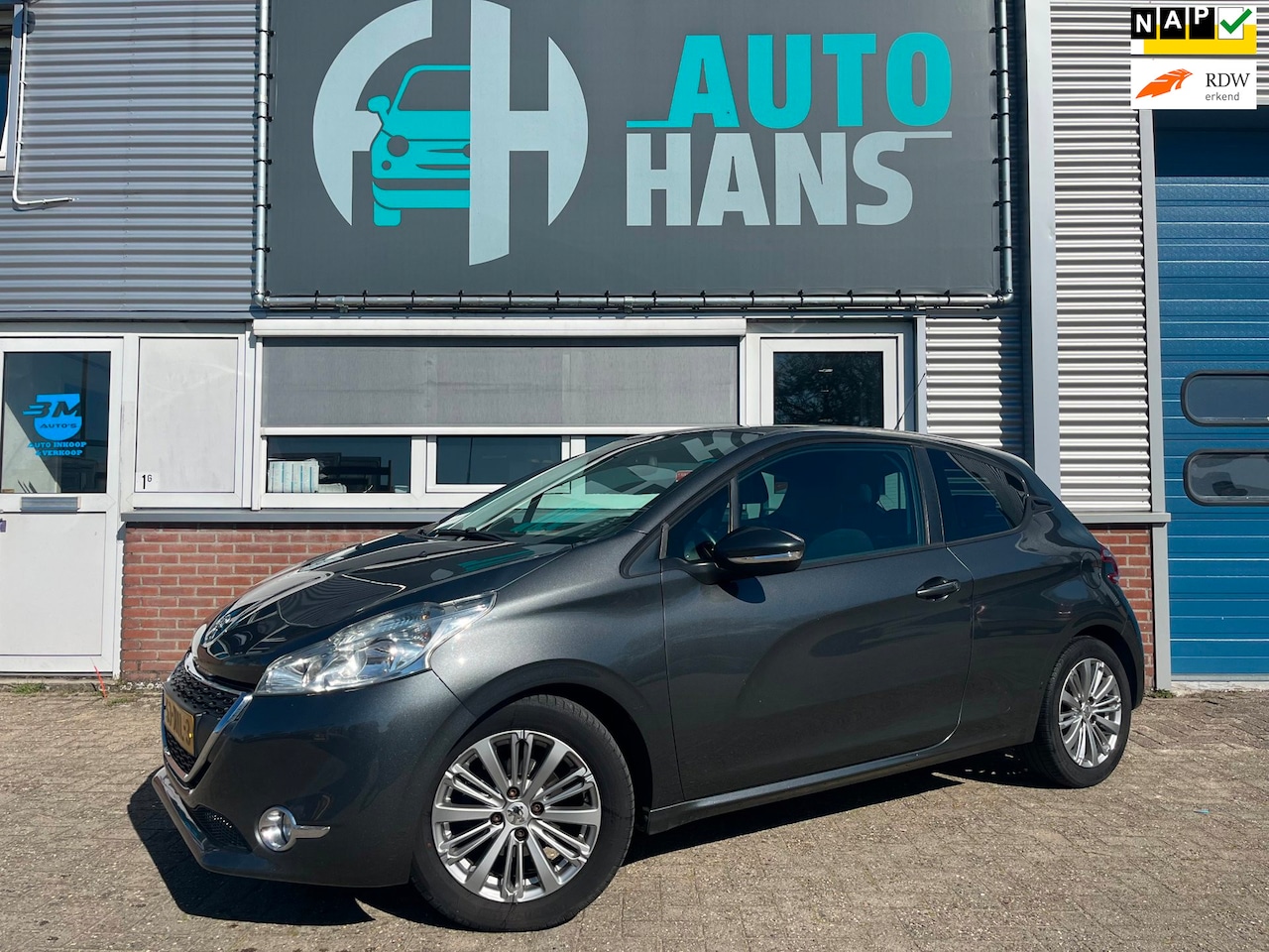 Peugeot 208 - 1.4 VTi Envy | orig. NL | navi | climate | cruise - AutoWereld.nl