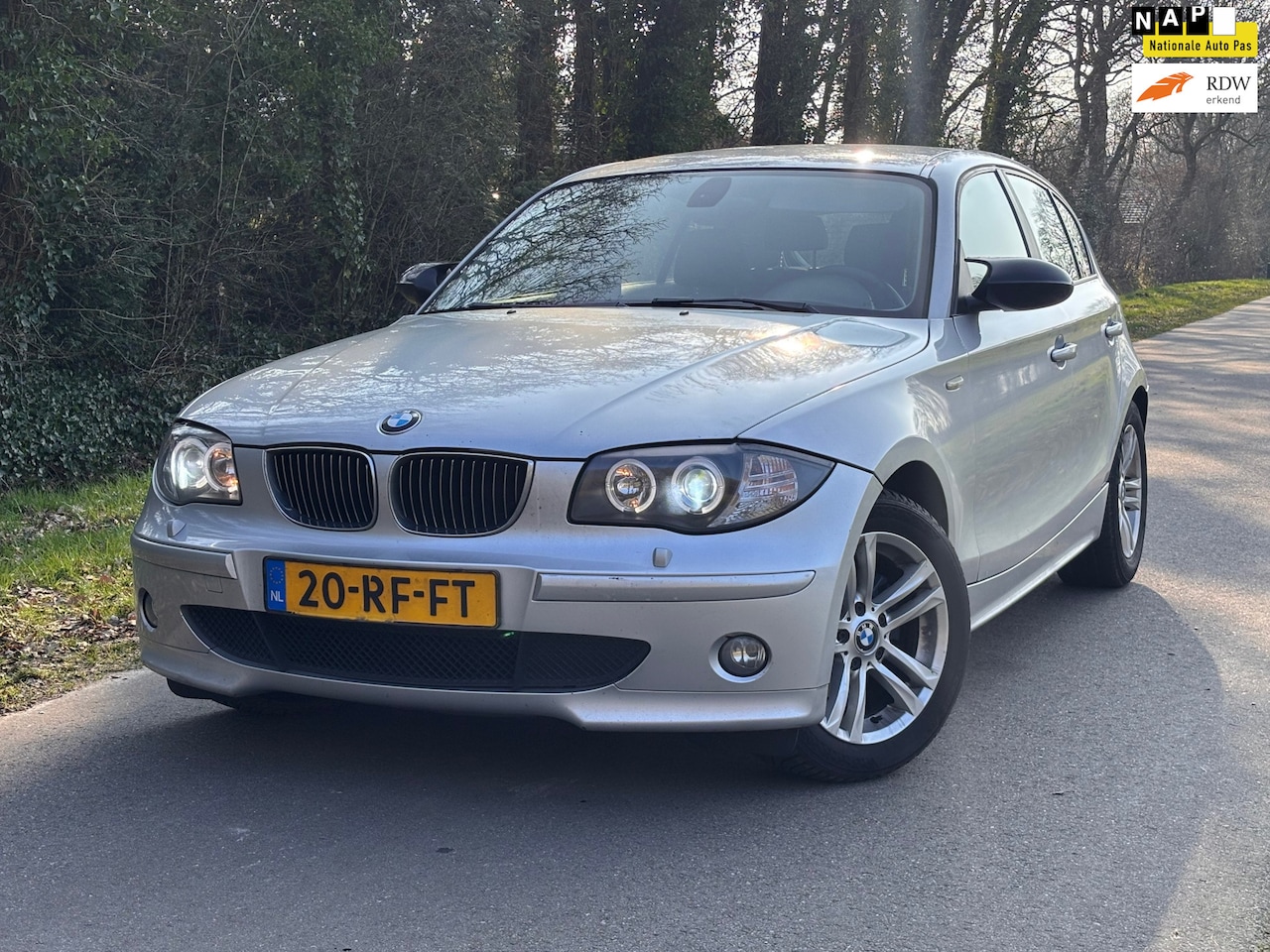BMW 1-serie - 116i High Executive | Airco + Cruise | - AutoWereld.nl