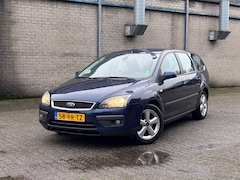 Ford Focus Wagon - 1.6-16V Futura | Cruise + Airco Nu € 1.250,