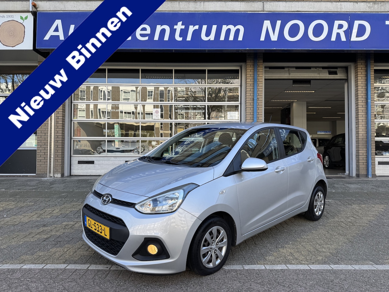Hyundai i10 - 1.0i i-Motion Comfort NAP | Climate Control | Cruise Control | 5 Deurs | - AutoWereld.nl
