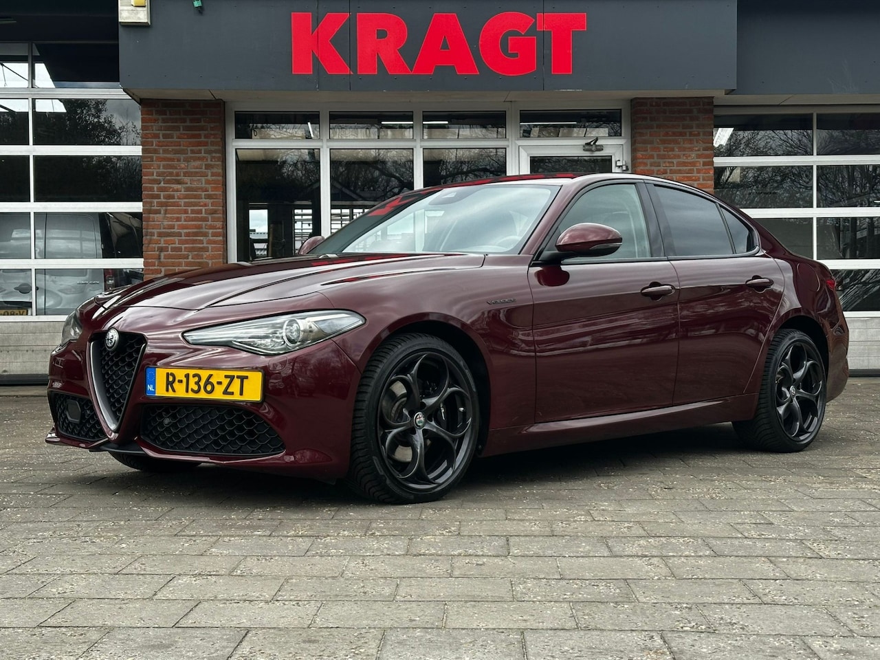 Alfa Romeo Giulia - Veloce 2.0 T AWD 280 pk - Leder - Xenon - Camera - - AutoWereld.nl