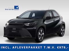 Toyota Aygo X - Hybrid 115 play | Achteruitrijcamera | Apple Carplay/Android Auto | Voorstoelen verwarmd |
