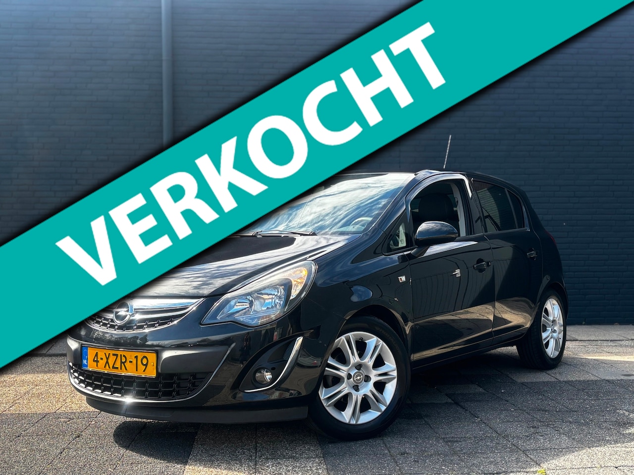 Opel Corsa - 1.4-16V BlitZ | Stuur & Stoelverwarming | Navi - AutoWereld.nl