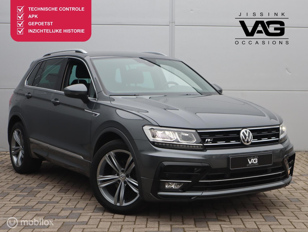 Volkswagen Tiguan - 1.5 TSI Highline R line ACC Automaat CarPlay - AutoWereld.nl