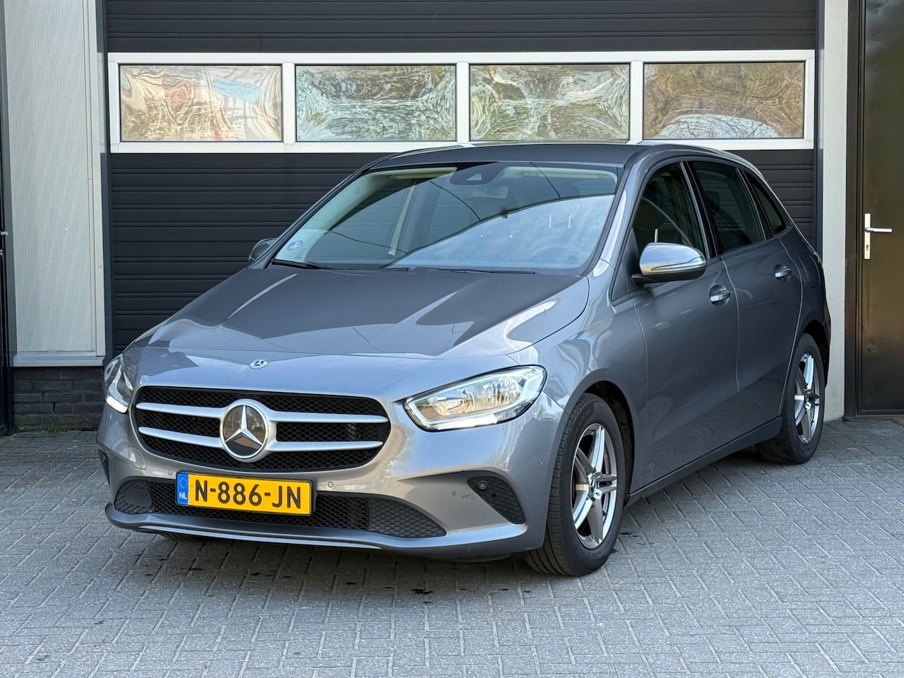 Mercedes-Benz B-klasse - 180 Business Solution Plus Navi, Stoelverwarming, Camera, Cruise, - AutoWereld.nl