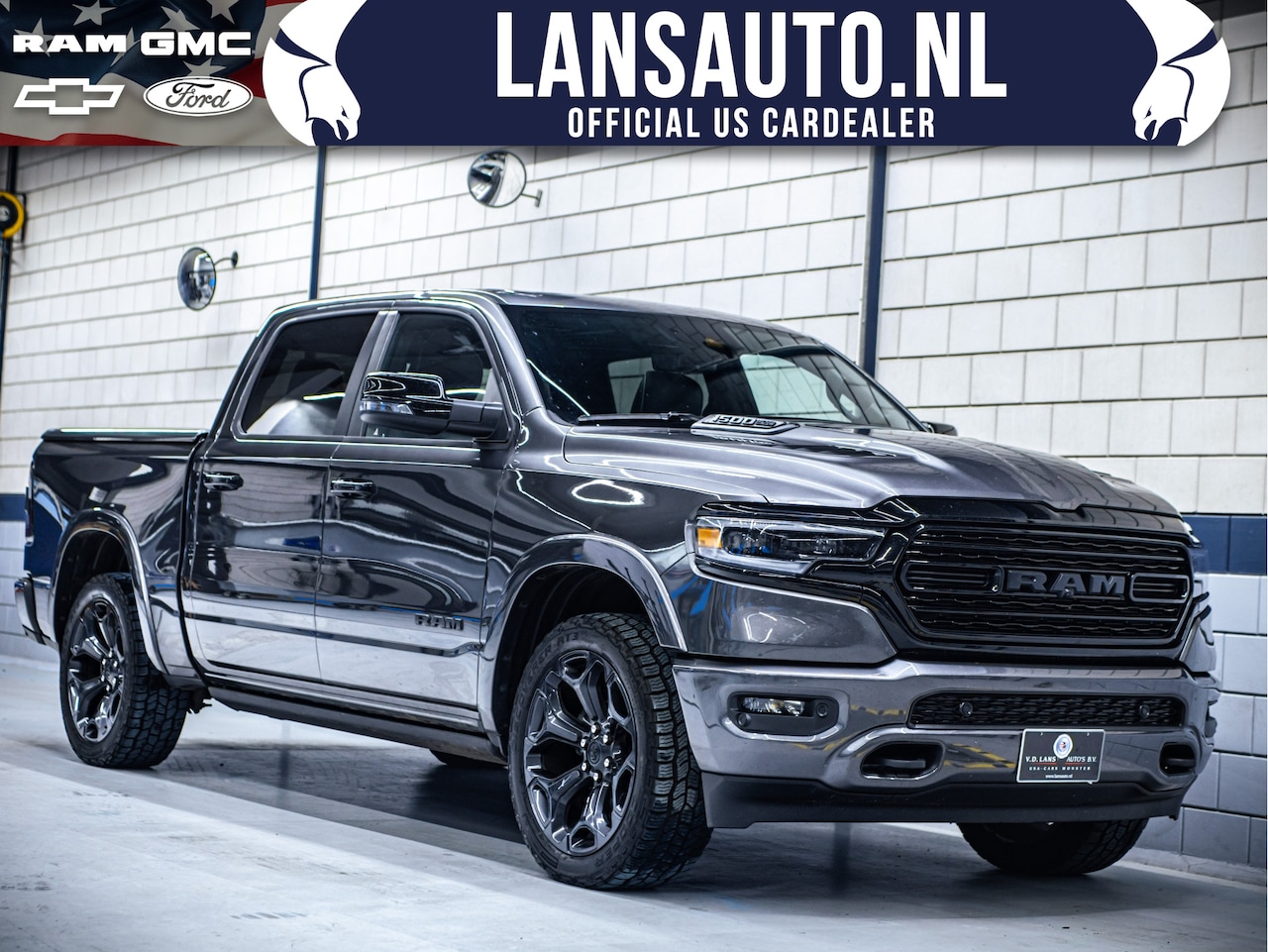Dodge Ram 1500 - Limited Night | 5.7L HEMI V8 4x4 Crew Cab - AutoWereld.nl