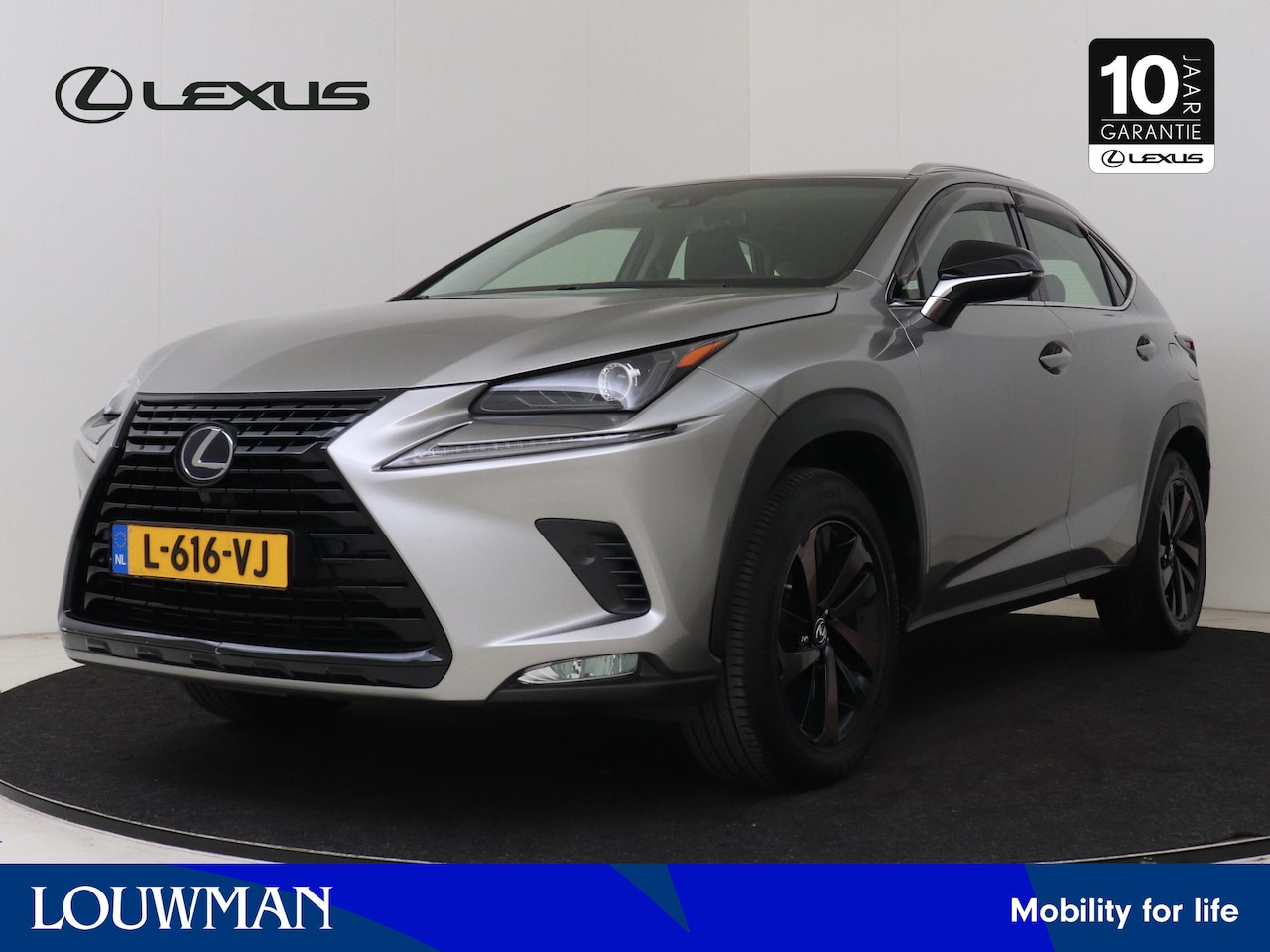 Lexus NX - 300h AWD Sport Edition | Trekhaak | Safety System | Premium Navigatie | - AutoWereld.nl