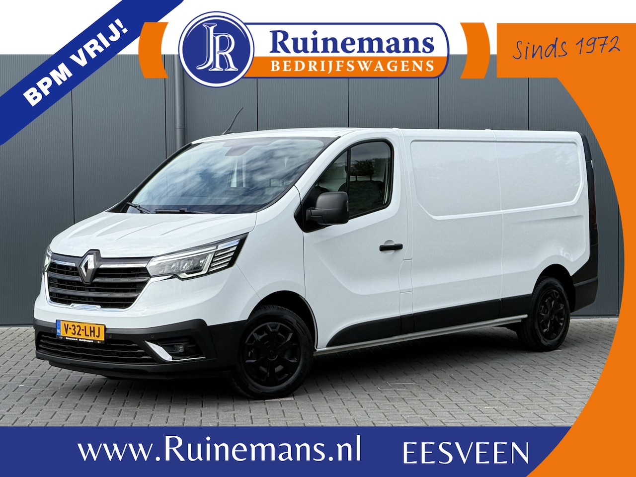 Renault Trafic - 2.0 DCi 150 PK AUTOMAAT / L2H1 / TREKHAAK / **18.350 km** / AIRCO / CRUISE / CAMERA / 3-ZI - AutoWereld.nl